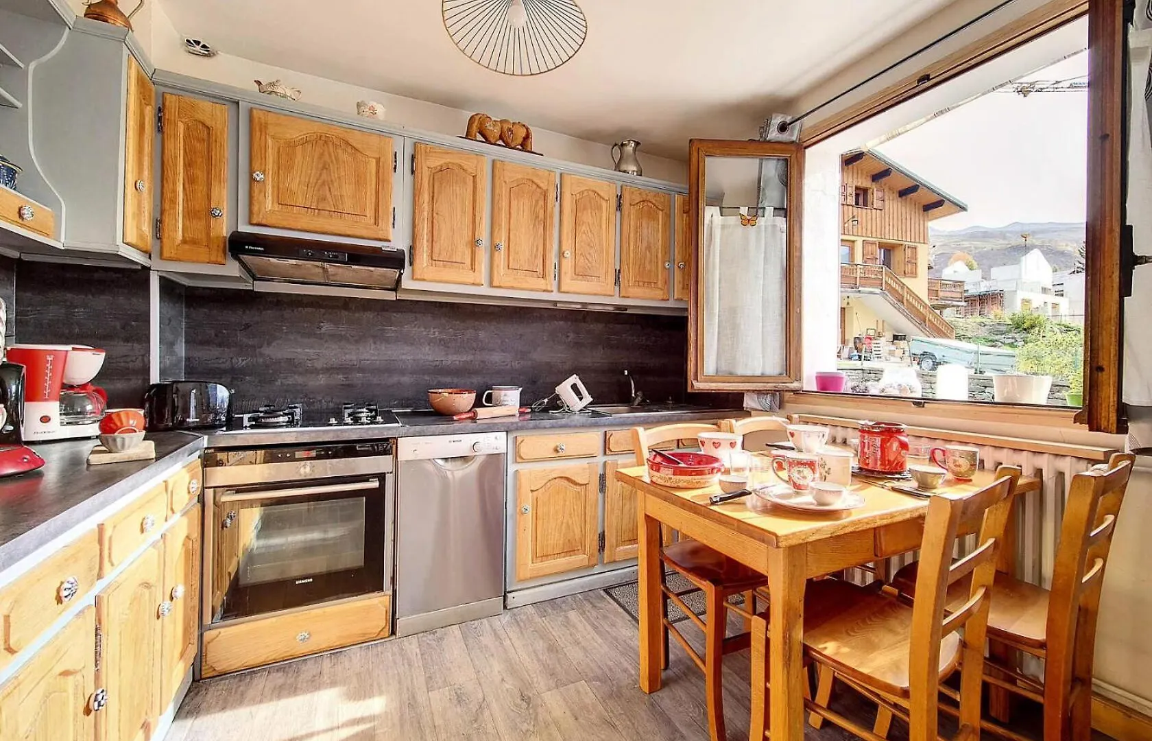 Residence Saint Marcel - Chalet Familial - Centre Village De St Marcel - Terrasse Ouest Mae-2924